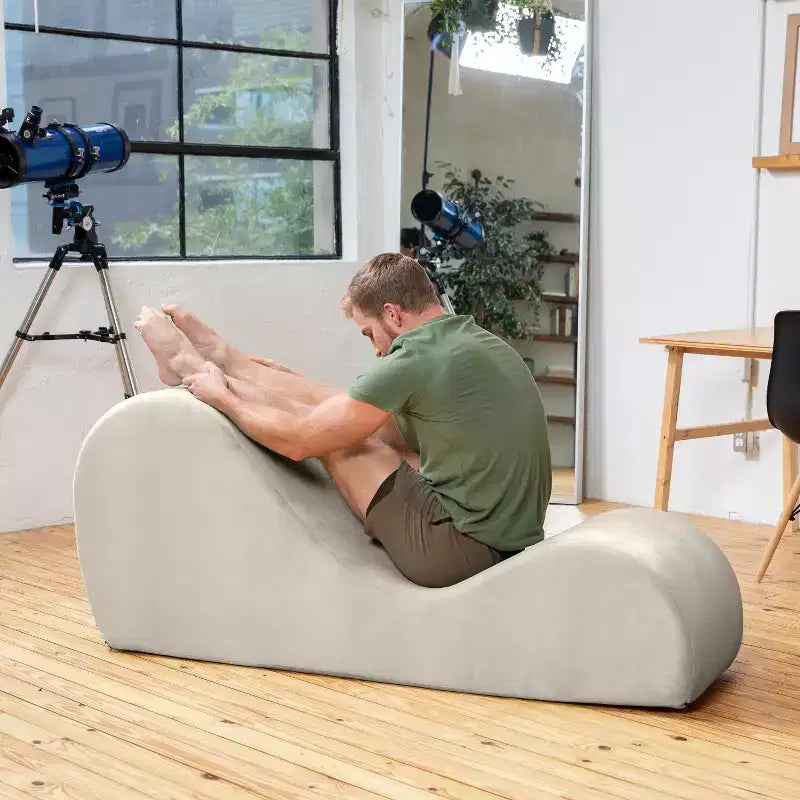 Avana Sleek Yoga-Chaiselongue – hergestellt in den USA – ideal zum Dehnen, Entspannen, Trainieren und mehr, 60T x 18B x 26H Zoll, Hellgrau