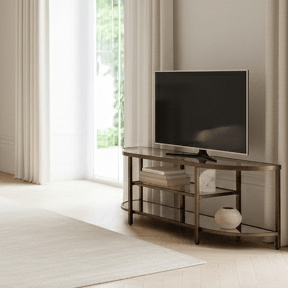 TV-Möbel aus Bronze mit Glasablagen