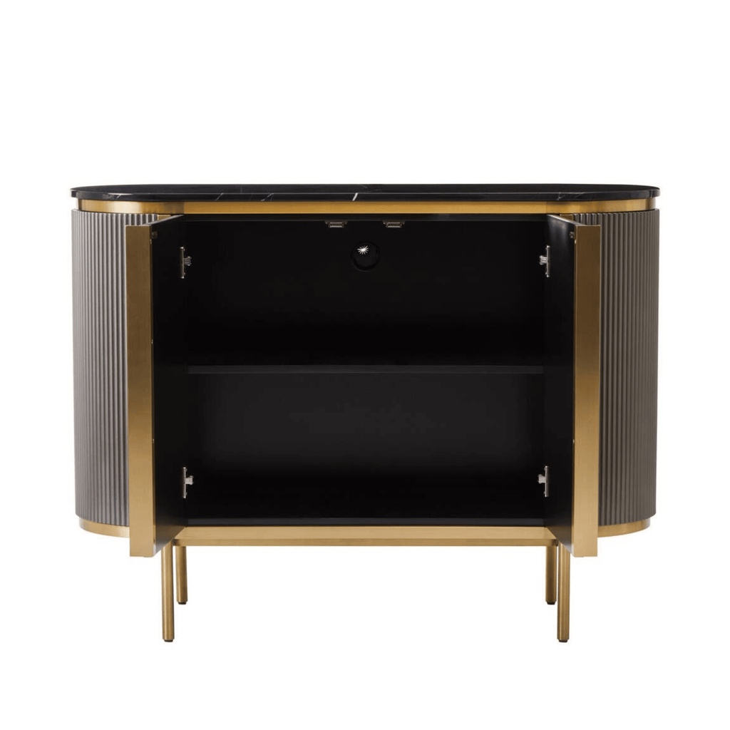 Graues & goldenes geriffeltes Sideboard mit 2 Türen und schwarzer Marmorplatte